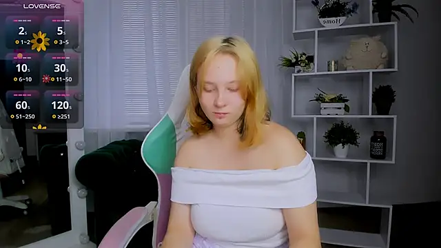 Snapshot of Ketrin_n_ chatting on 12-04-25, 06:12 Ketrin n online show from 12-04-25, 06:12