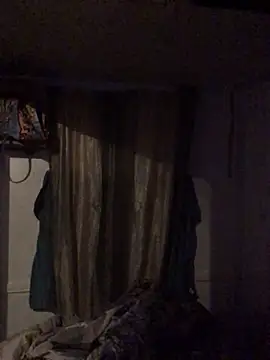 allissonw13 online show from 12-06-24, 11:33