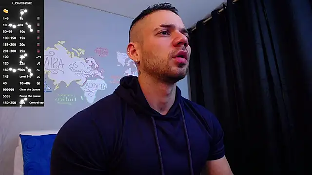 Snapshot of JeremyLowe chatting on 03-05-25, 01:17 JeremyLowe online show from 03-05-25, 01:17