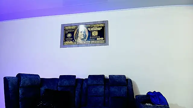 Snapshot of JeremyLowe chatting on 11-19-25, 04:07 JeremyLowe online show from 11-19-25, 04:07