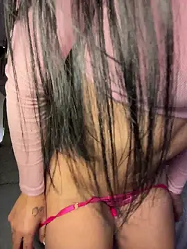 Snapshot of SOPHICARTERS chatting on 12-17-25, 01:00 SOPHICARTERS online show from 12-17-25, 01:00