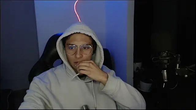 Snapshot of jay_dimarco2 chatting on 01-18-26, 04:05 jay dimarco2 online show from 01-18-26, 04:05