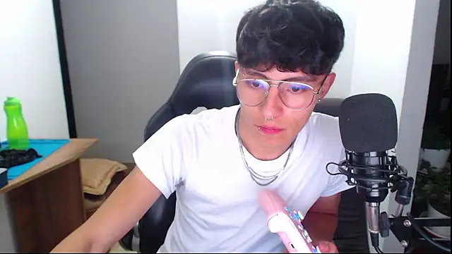 Snapshot of jay_dimarco2 chatting on 03-14-26, 02:50 jay dimarco2 online show from 03-14-26, 02:50