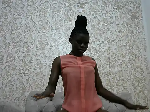 Snapshot of hottgirlval chatting on 02-13-26, 11:01 hottgirlval online show from 02-13-26, 11:01