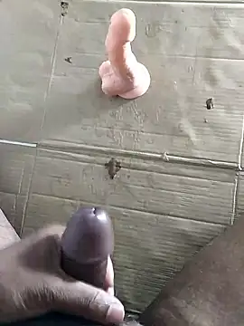 Snapshot of cenyon124 chatting on 01-13-26, 03:50 cenyon124 online show from 01-13-26, 03:50