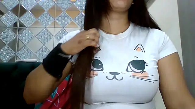 sparkling queen online show from 11-12-25, 04:24