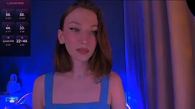 ellaamber online show from 11-28-25, 01:08