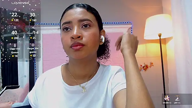 Snapshot of JessyZoe chatting on 01-12-25, 11:07 JessyZoe online show from 01-12-25, 11:07