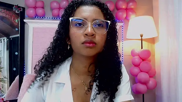 Snapshot of JessyZoe chatting on 02-04-25, 11:27 JessyZoe online show from 02-04-25, 11:27
