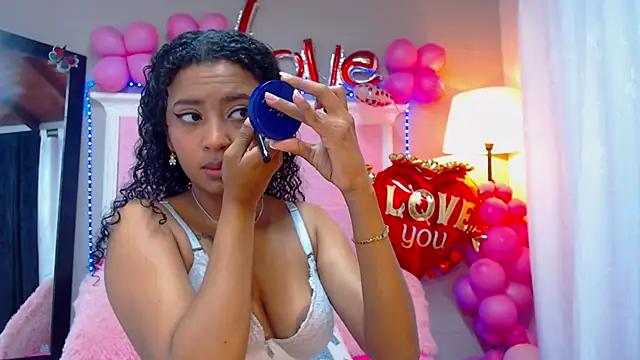 Snapshot of JessyZoe chatting on 02-25-25, 01:39 JessyZoe online show from 02-25-25, 01:39