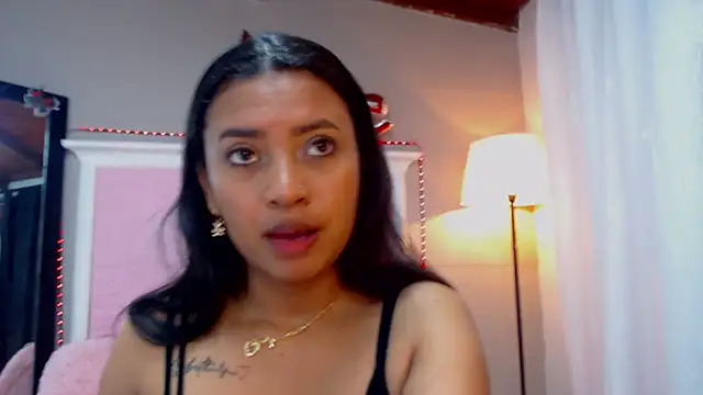 Snapshot of JessyZoe chatting on 03-08-25, 11:58 JessyZoe online show from 03-08-25, 11:58