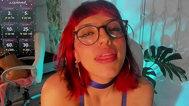 cute hollywood online show from 09-21-25, 08:21