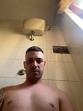 Snapshot of iltoscano95 chatting on 06-23-26, 05:44 iltoscano95 online show from 06-23-26, 05:44