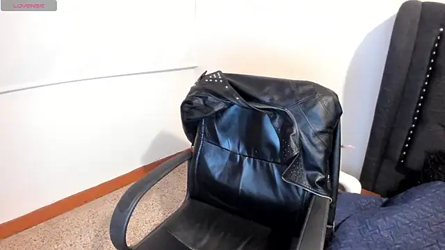 EmaGw online show from 03-16-25, 01:49