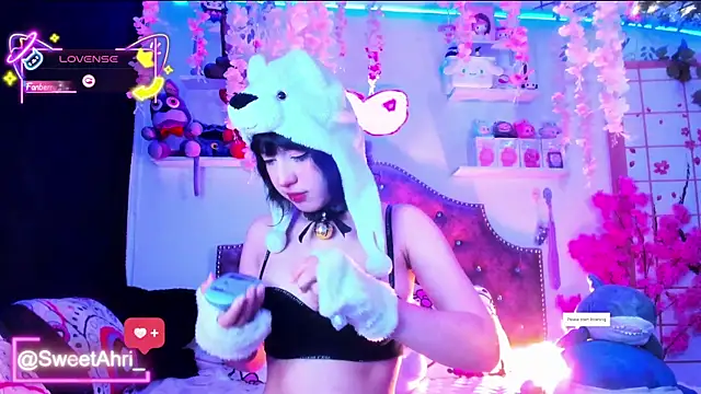 Snapshot of SweetAhri chatting on 01-14-26, 01:22 SweetAhri online show from 01-14-26, 01:22