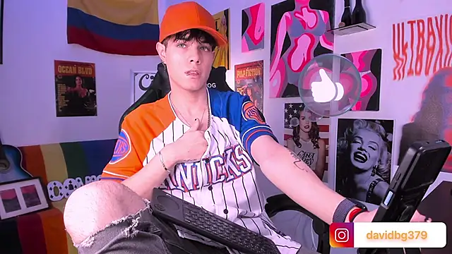 cinnamon boyxxx online show from 02-11-25, 12:49