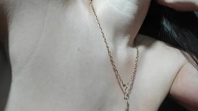 Snapshot of SexxyMeriem chatting on 03-08-25, 11:07 SexxyMeriem online show from 03-08-25, 11:07