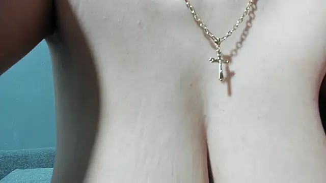 Snapshot of SexxyMeriem chatting on 12-05-25, 08:12 SexxyMeriem online show from 12-05-25, 08:12