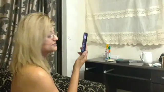 Snapshot of karmicQueen669 chatting on 02-10-25, 12:19 karmicQueen669 online show from 02-10-25, 12:19