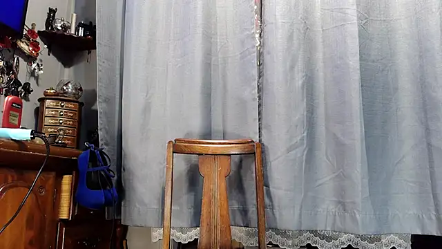 Snapshot of Genevieve143 chatting on 02-22-26, 02:24 Genevieve143 online show from 02-22-26, 02:24