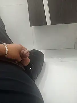 Frutales1402 online show from 03-04-26, 02:50