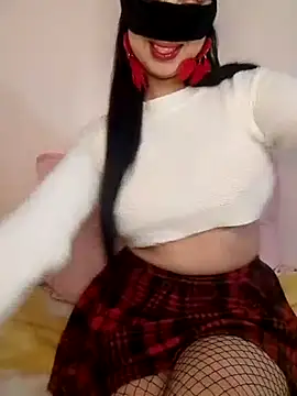 Snapshot of Jumanaa chatting on 01-12-25, 11:15 Jumanaa online show from 01-12-25, 11:15