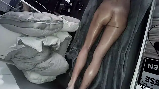 Snapshot of only1po chatting on 12-01-24, 10:21 only1po online show from 12-01-24, 10:21