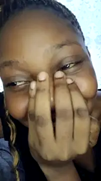 Midnight Clique  online show from 12-13-24, 07:04