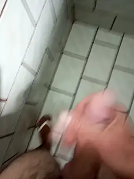 Snapshot of Din0071 chatting on 12-03-24, 02:03 Din0071 online show from 12-03-24, 02:03