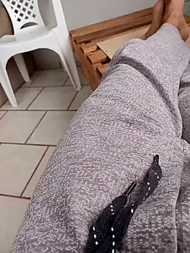 Snapshot of Din0071 chatting on 12-08-24, 03:35 Din0071 online show from 12-08-24, 03:35