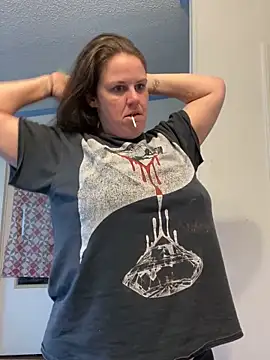 velvetta  online show from 12-27-24, 06:20