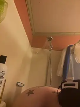 velvetta  online show from 10-25-25, 04:42