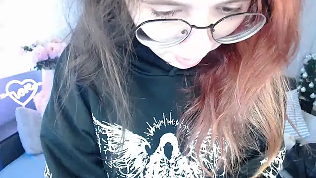 Mini Diva online show from 03-13-26, 09:27