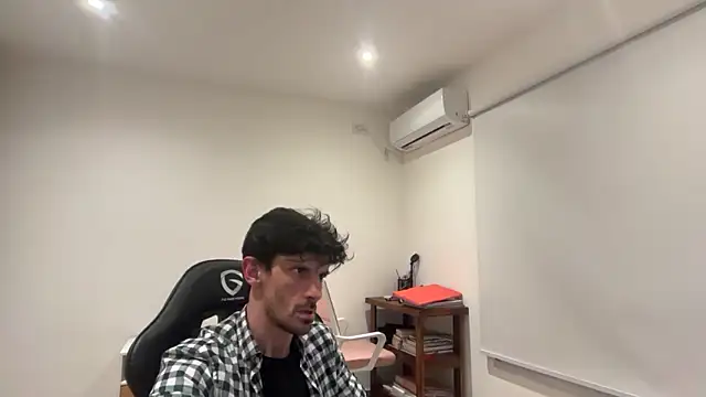 nicolaaaaas online show from 10-08-25, 06:22