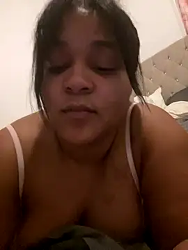 yourfavlightskinn online show from 11-22-25, 10:53