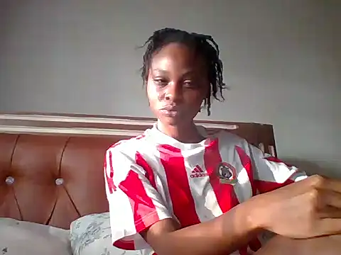 Snapshot of Toxique_ chatting on 12-13-24, 02:38 Toxique online show from 12-13-24, 02:38