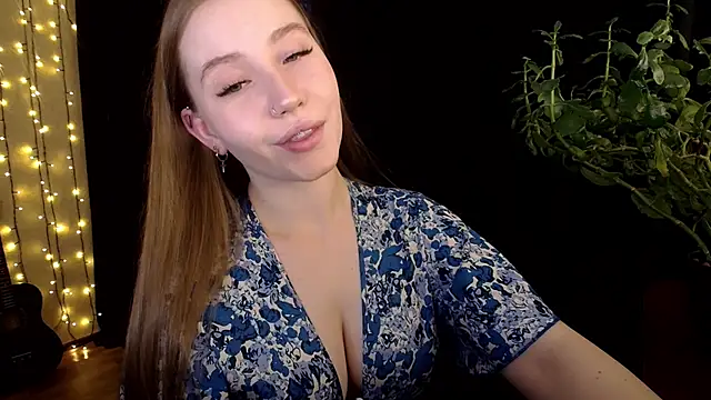 Snapshot of SindiWatsoon chatting on 09-30-25, 10:42 SindiWatsoon online show from 09-30-25, 10:42