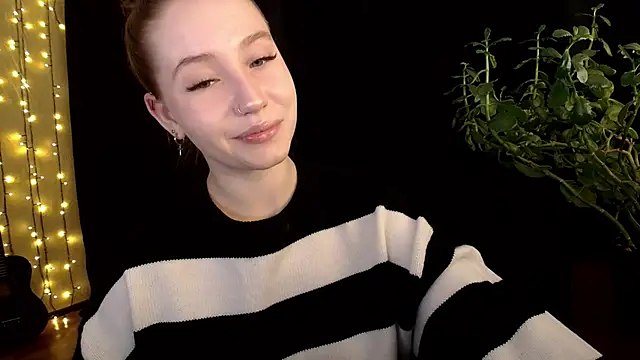 Snapshot of SindiWatsoon chatting on 10-01-25, 01:17 SindiWatsoon online show from 10-01-25, 01:17