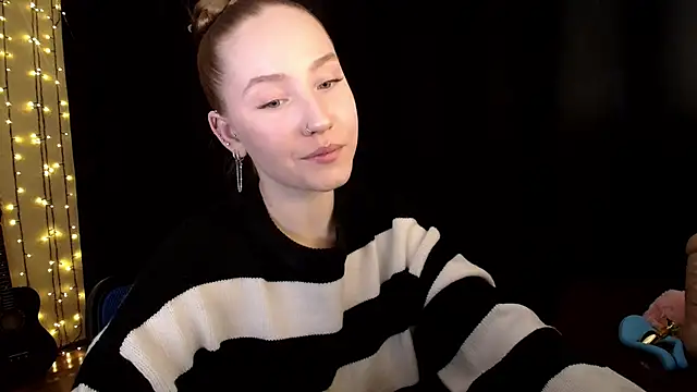 Snapshot of SindiWatsoon chatting on 02-03-26, 01:27 SindiWatsoon online show from 02-03-26, 01:27