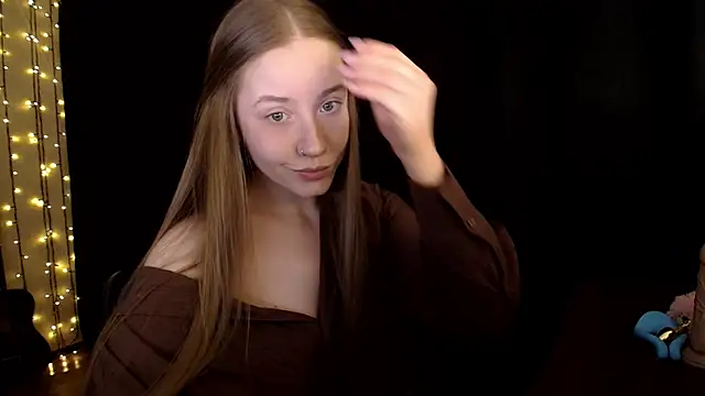 Snapshot of SindiWatsoon chatting on 02-13-26, 03:41 SindiWatsoon online show from 02-13-26, 03:41