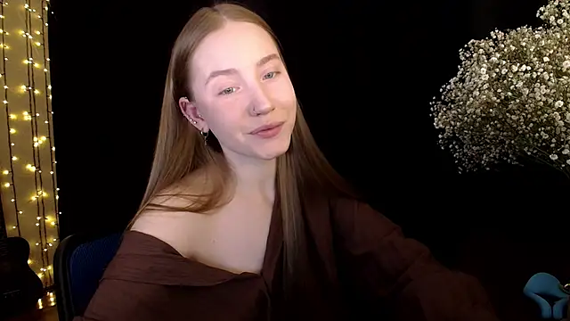 Snapshot of SindiWatsoon chatting on 02-24-26, 03:21 SindiWatsoon online show from 02-24-26, 03:21