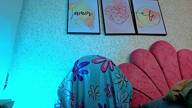 luly pink online show from 06-23-26, 05:05