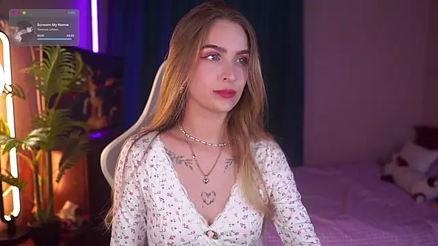 Kamila icee online show from 10-09-25, 06:50