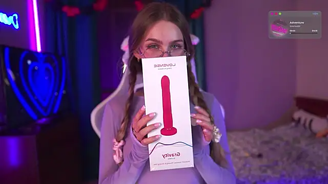 Kamila icee online show from 11-13-25, 11:03