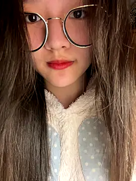 Krixxi22 online show from 12-16-25, 11:04