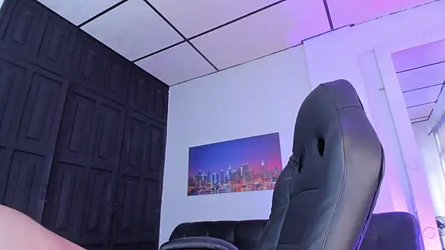 Snapshot of sam_carsonx chatting on 03-10-25, 08:01 sam carsonx online show from 03-10-25, 08:01