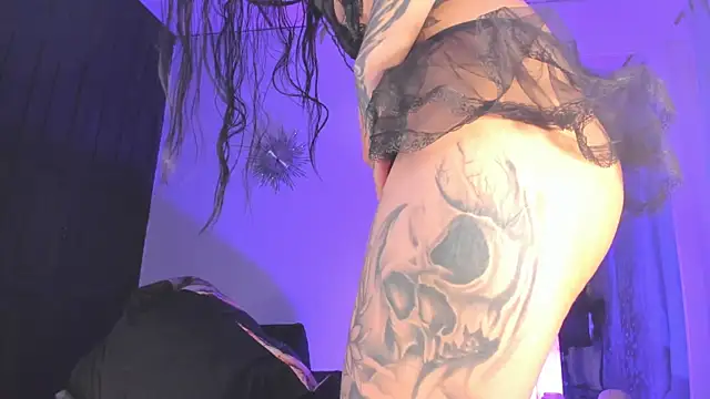 Snapshot of sam_carsonx chatting on 11-20-25, 10:31 sam carsonx online show from 11-20-25, 10:31