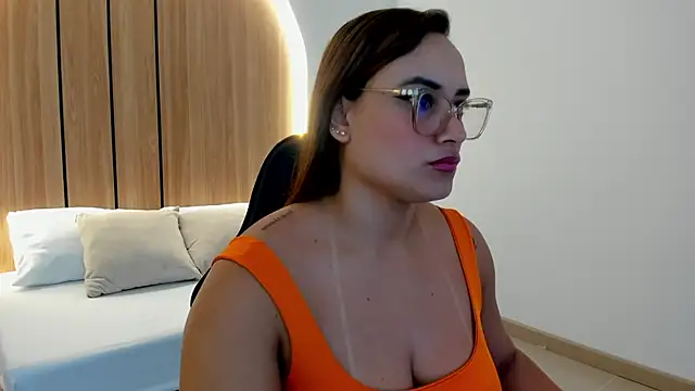 zoe danae  online show from 04-09-26, 12:32