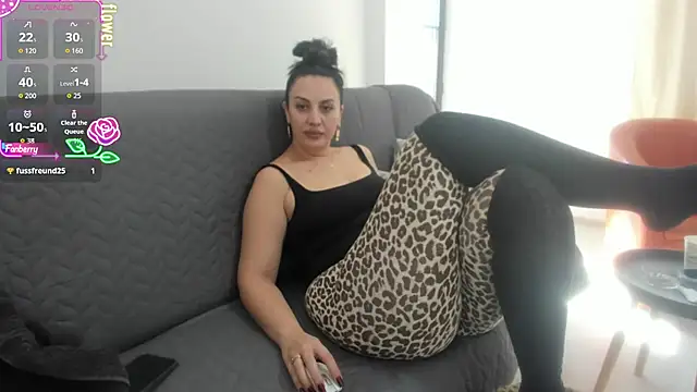 Abbeyk11 online show from 10-20-25, 09:54