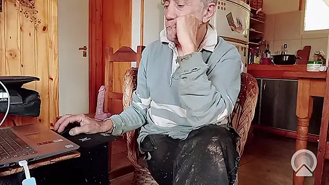 papifacu online show from 09-26-25, 04:55